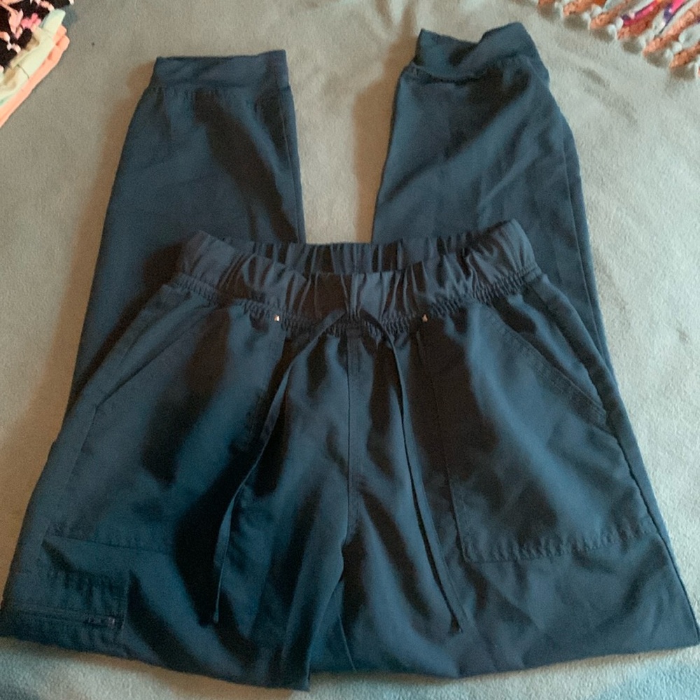 Very soft teal jogger scrubs pants